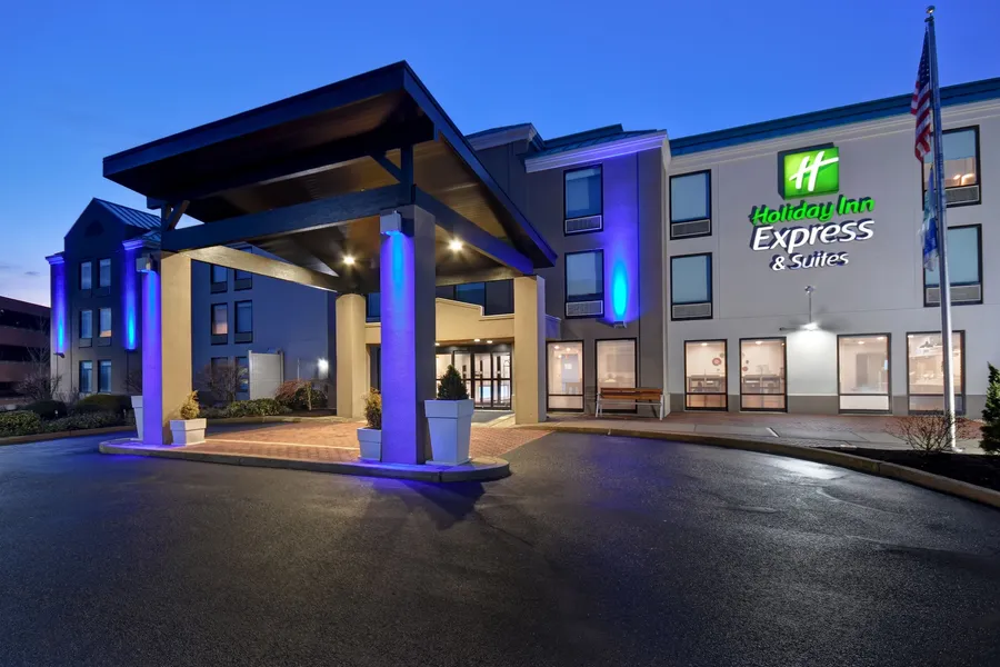 Holiday Inn Express & Suites Allentown-Dorney Park Area by IHG hotel detail image 2
