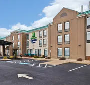 Holiday Inn Express & Suites Allentown-Dorney Park Area by IHG hotel detail image 4