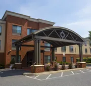 Holiday Inn Express & Suites Bethlehem Arpt-Allentown Area hotel detail image 5