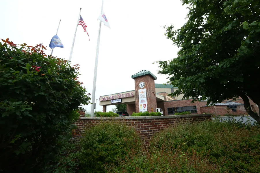 Comfort Suites Bethlehem Near Lehigh University and LVI Airport hotel detail image 6