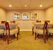 La Quinta Inn & Suites by Wyndham Plattsburgh hotel detail image 3