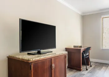 Alta Hotel hotel thumbnail 4