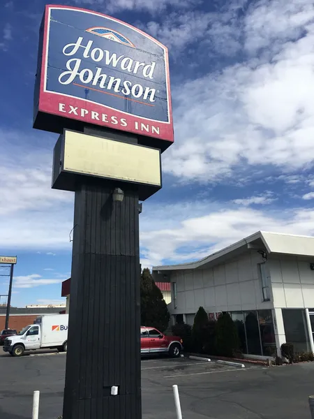 Howard Johnson by Wyndham Colorado Springs hotel detail image 2