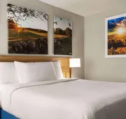 Days Hotel by Wyndham Allentown Airport / Lehigh Valley hotel detail image 3