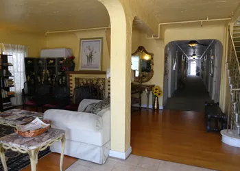Hotel del Flores hotel thumbnail 3