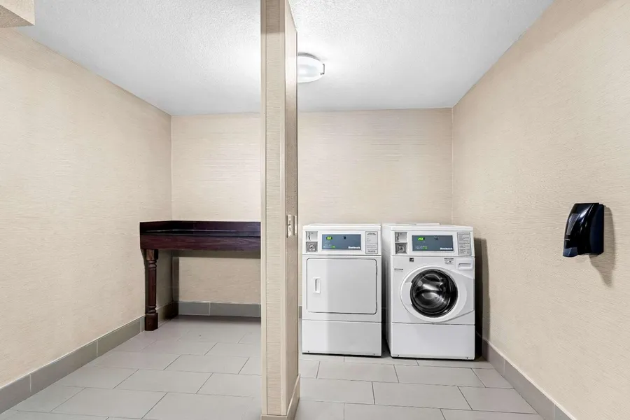 Comfort Inn University hotel detail image 6