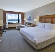 Hilton Garden Inn Portland Downtown Waterfront hotel detail image 7