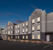 Comfort Suites Goodlettsville Rivergate hotel detail image 3
