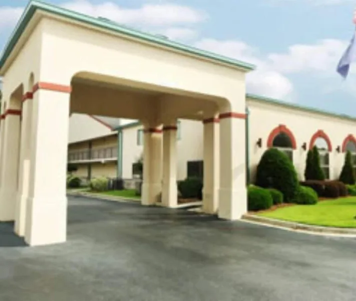 Days Inn & Suites by Wyndham Columbia Airport hotel detail image 2