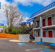 Rodeway Inn & Suites Fort Jackson hotel detail image 3