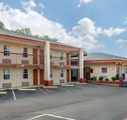Econo Lodge Columbia Fort Jackson hotel detail image 3