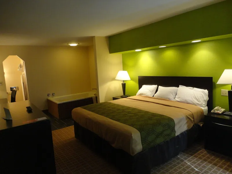 Days Inn by Wyndham Harrisonburg hotel detail image 6