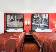 Super 8 by Wyndham Baton Rouge/I-10 hotel detail image 7