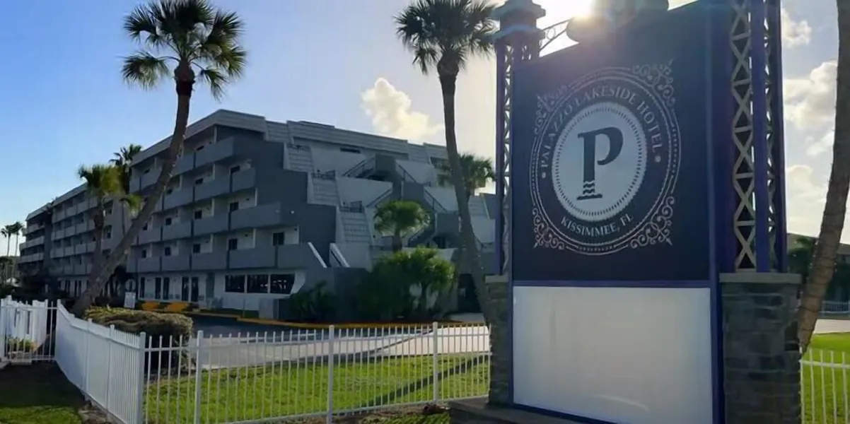 Palazzo Lakeside Hotel hotel detail image 2