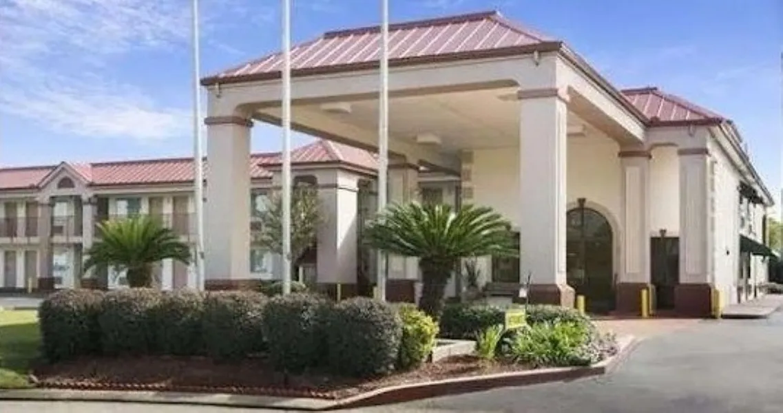 Staywell Suites hotel detail image 2