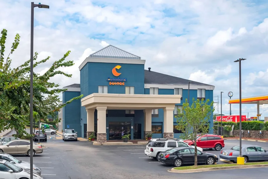 Comfort Suites Fultondale I-65 near I-22 hotel detail image 2