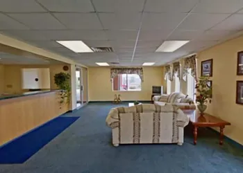 Americas Inn hotel thumbnail 5
