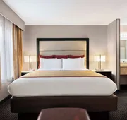 Lancaster Suites hotel detail image 4