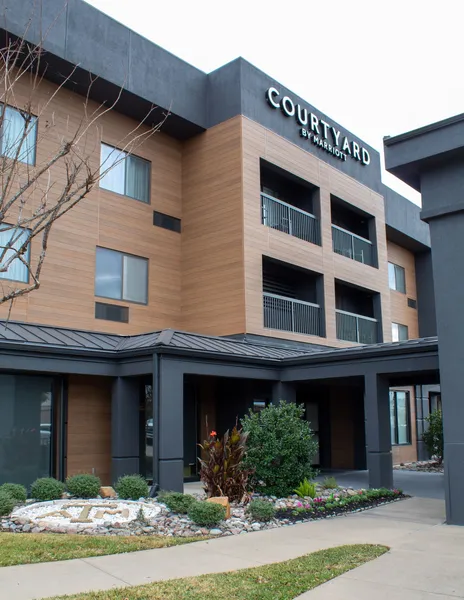 Courtyard by Marriott Bryan College Station hotel detail image 2