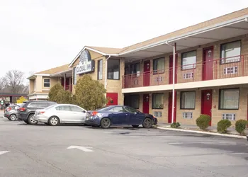 OYO Hotel Edison NJ Route 1 hotel thumbnail 2