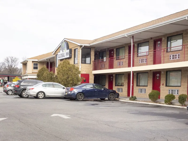 OYO Hotel Edison NJ Route 1 hotel detail image 2