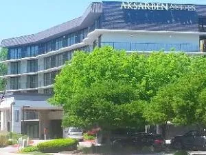 Aksarben Suites, A Trademark Collection Hotel hotel thumbnail 4