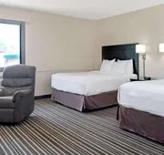 Super 8 by Wyndham Omaha I-80 West hotel detail image 7
