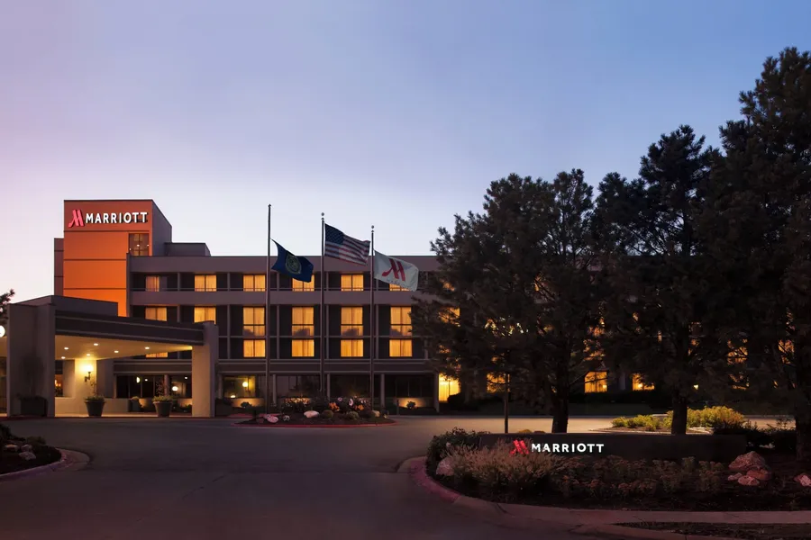 Omaha Marriott hotel detail image 2