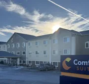 Comfort Suites Omaha Northwest hotel detail image 3