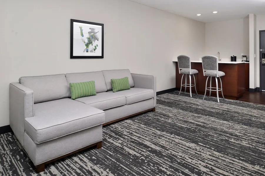 Four Points by Sheraton Omaha Midtown hotel detail image 6