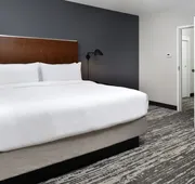 Four Points by Sheraton Omaha Midtown hotel detail image 7