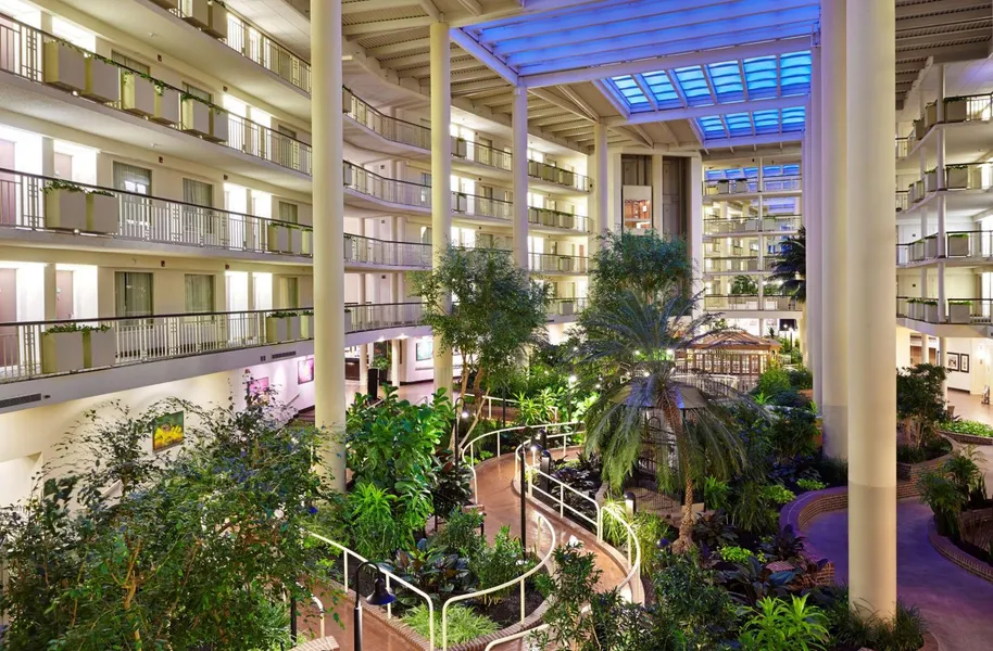 Embassy Suites by Hilton Parsippany hotel detail image 2