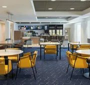 Courtyard by Marriott Traverse City hotel detail image 3