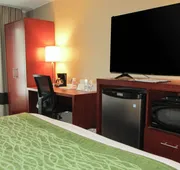 Comfort Inn Dartmouth hotel detail image 7