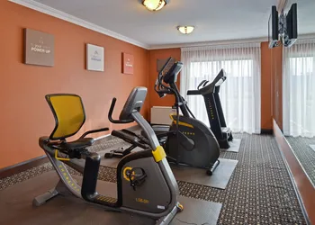 Comfort Inn Brampton hotel thumbnail 3