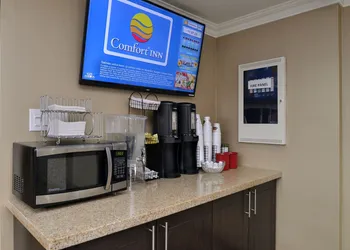 Comfort Inn Brampton hotel thumbnail 5