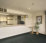 Travelodge by Wyndham Hudsonville hotel detail image 4