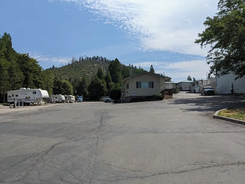 Hi-Lo Motel, Cafe and RV Park Mount Shasta Area hotel detail image 6