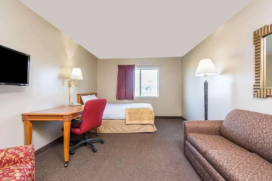 Bison Inn and Suites hotel detail image 6