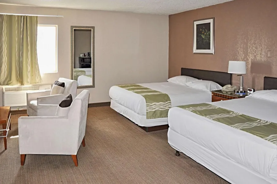 Bison Inn & Suites on University hotel detail image 6