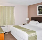 Bison Inn & Suites on University hotel detail image 7