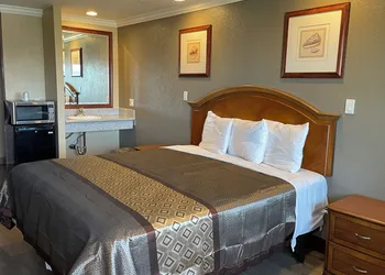 Arlington Inn hotel thumbnail 7