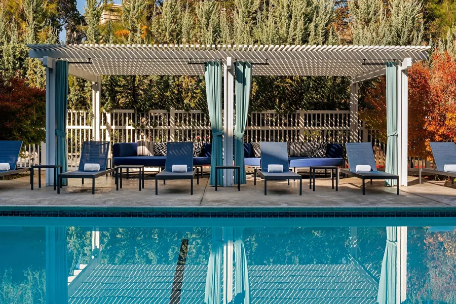 Pleasanton Marriott hotel detail image 2