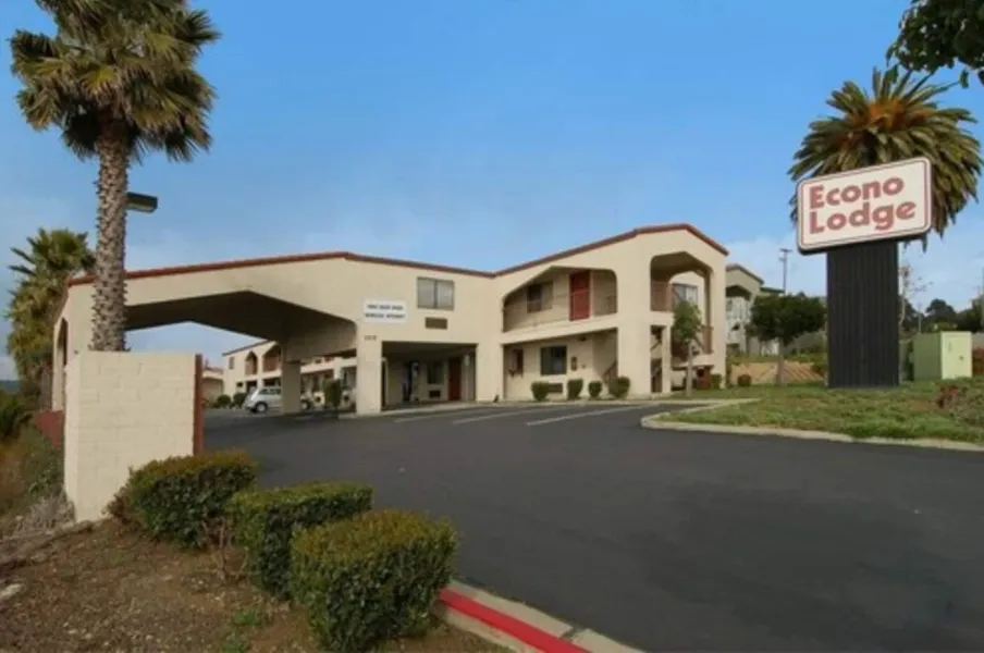 Econo Lodge Castro Valley I-580 hotel detail image 2