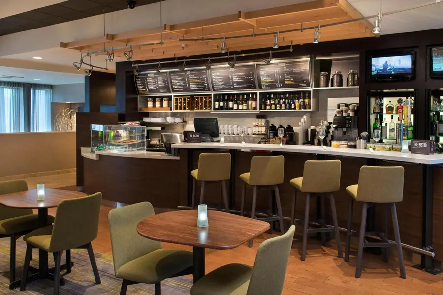 Courtyard by Marriott Norwalk hotel detail image 2