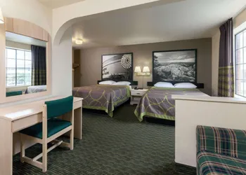 Super 8 Tulsa Downtown East hotel thumbnail 2