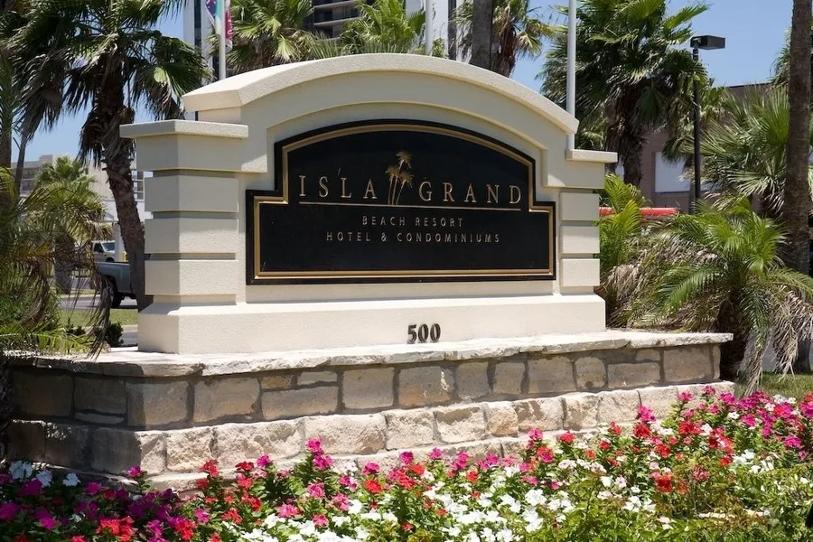 Isla Grand Beach Resort hotel detail image 6