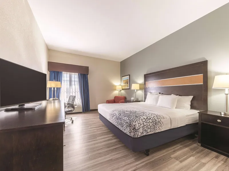 La Quinta Inn & Suites by Wyndham Tulsa - Catoosa Route 66 hotel detail image 6