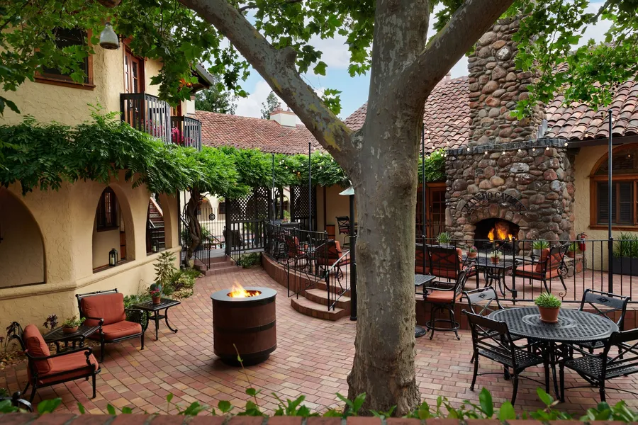 Rancho Caymus Inn hotel detail image 2