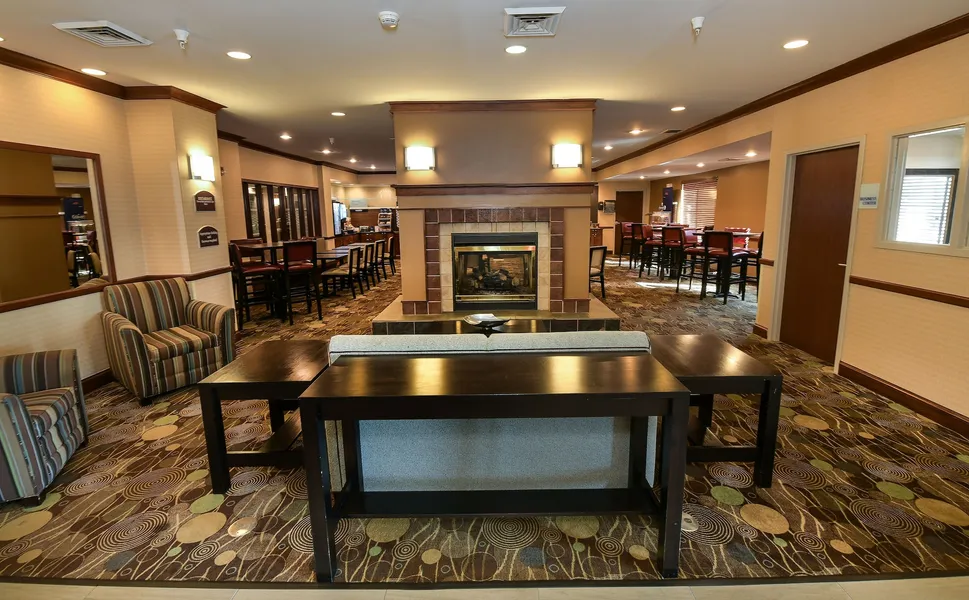 Holiday Inn Express Hotel & Suites Grand Forks by IHG hotel detail image 2